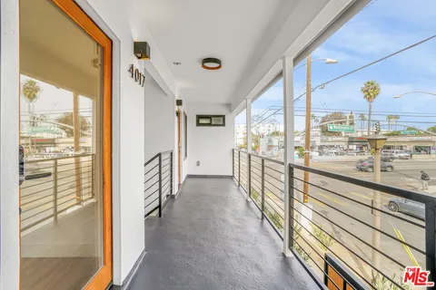 $669,000 | 4017 Grand View Boulevard, Los Angeles, CA 90066