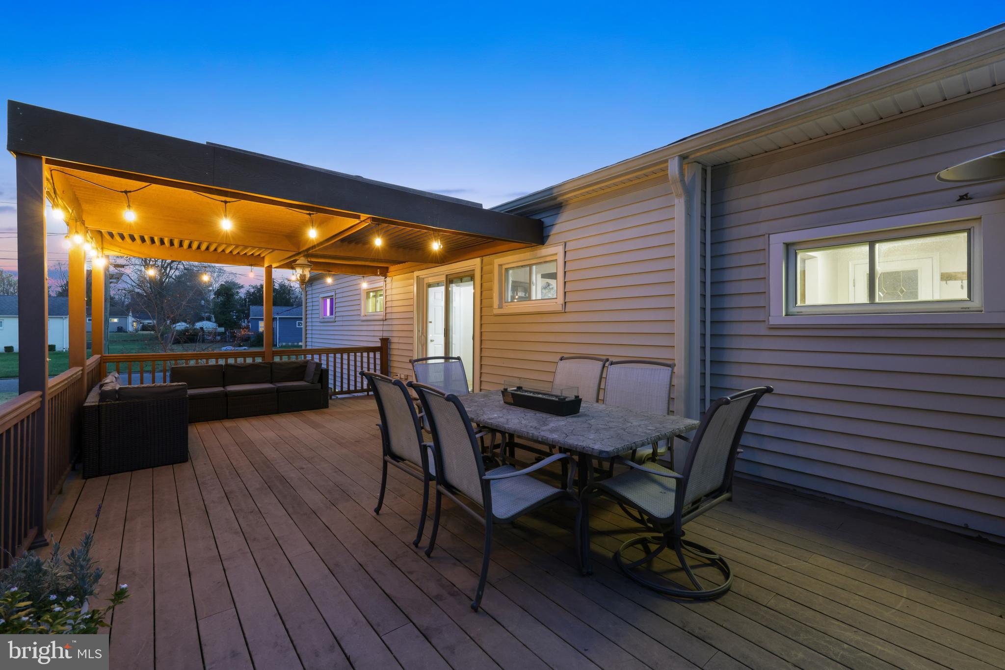 709 Manor Terrace Moorestown, NJ 08057 - Photo 32 of 37 a view of a outdoor seating area with furniture