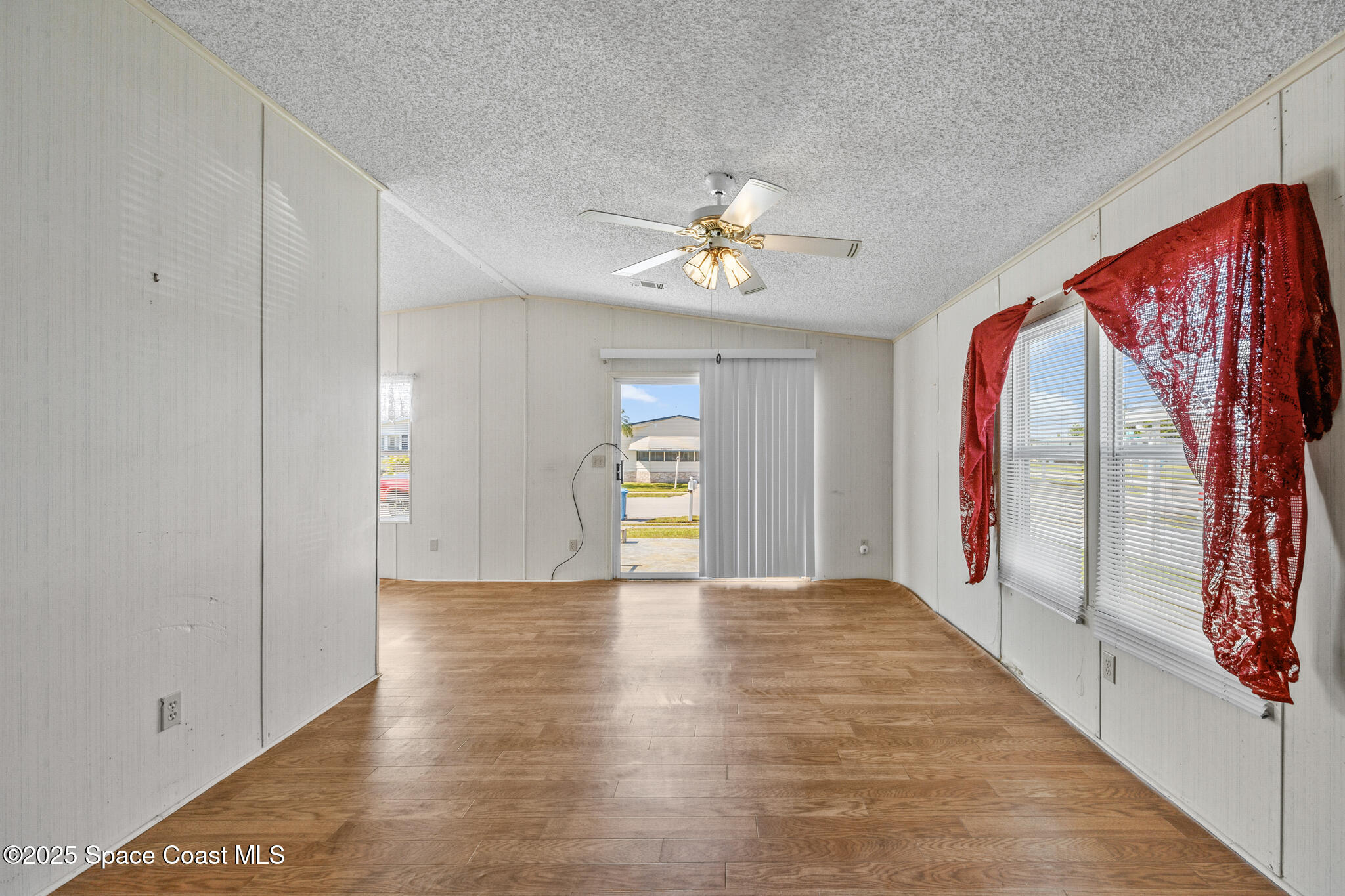 2387 Coconut Palm Drive Palm Bay, FL 32905 - Photo 7 of 22 a-15