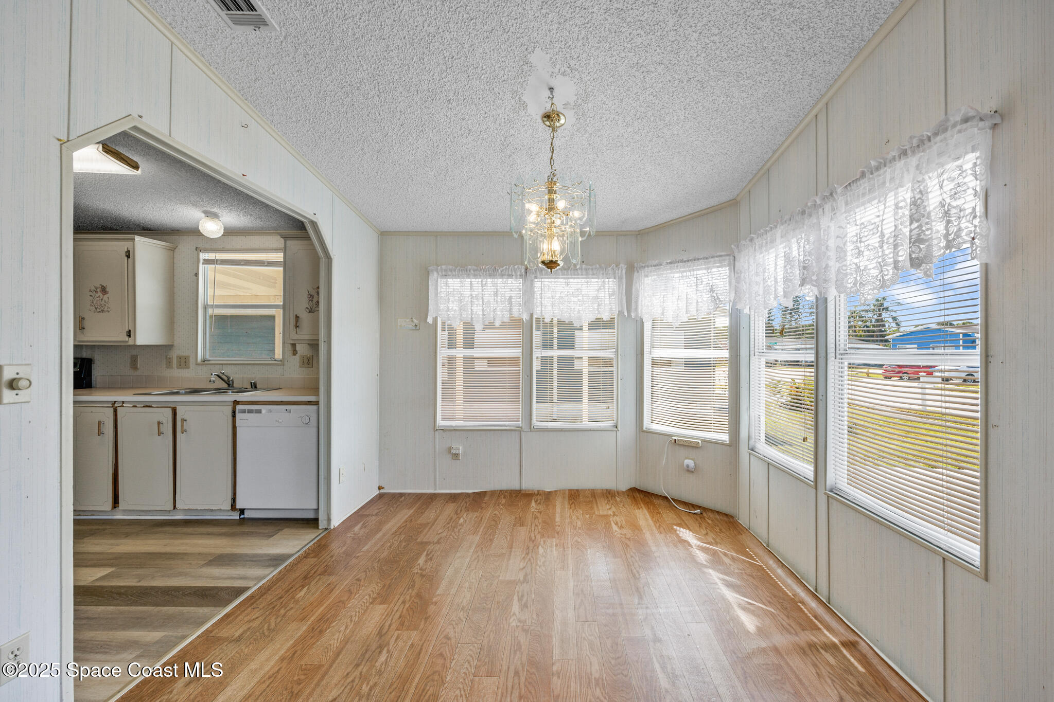 2387 Coconut Palm Drive Palm Bay, FL 32905 - Photo 9 of 22 a-18