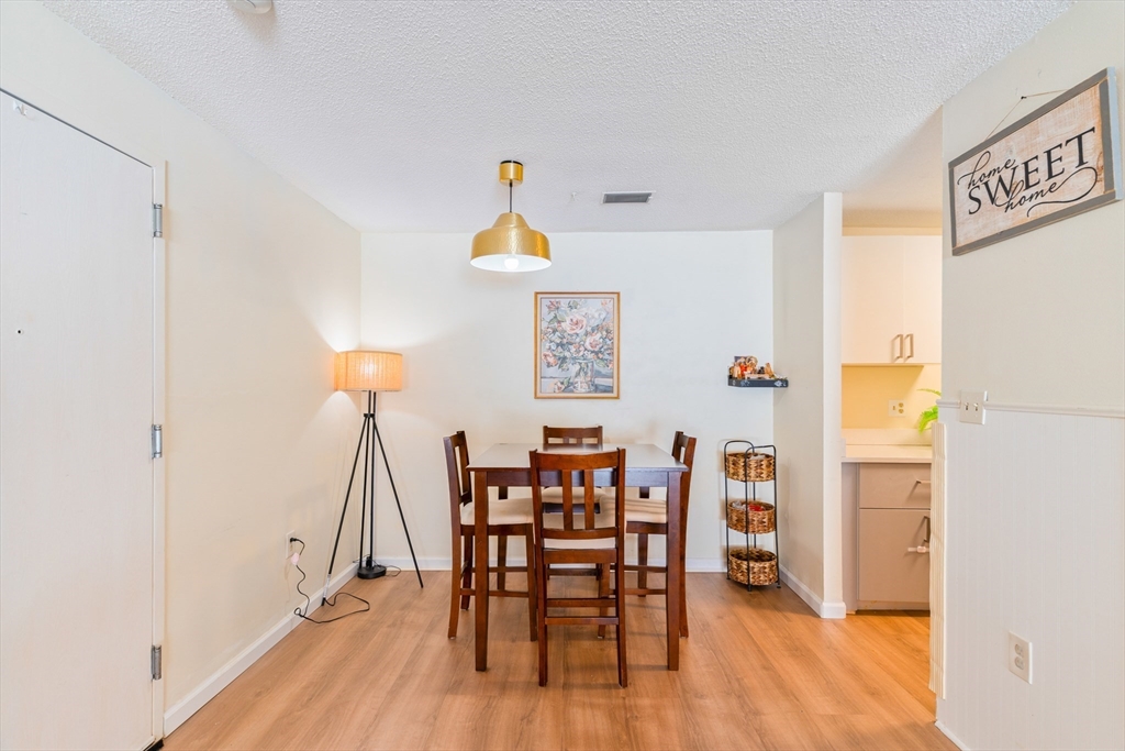 602 Franklin Crossing Road, Unit 602 Franklin, MA 02038 - Photo 7 of 41