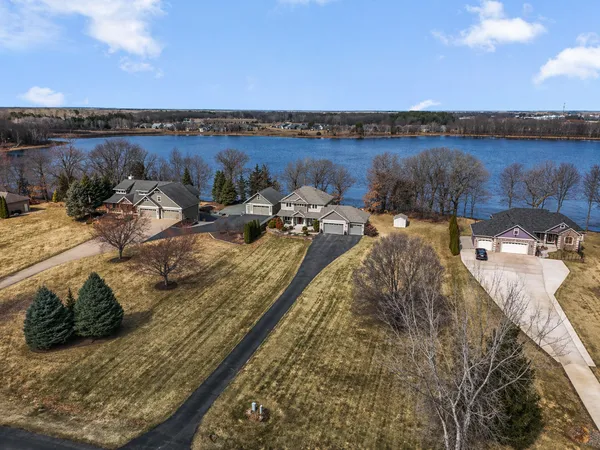 $749,900 | 25188 Firefly Avenue, Wyoming, MN 55092