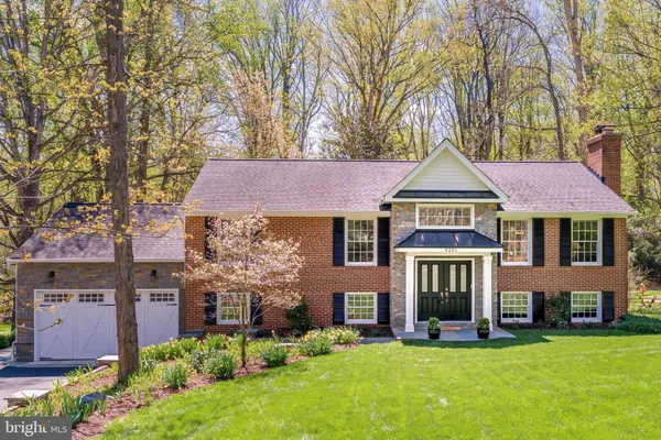 $1,350,000 | 9201 Weant Drive, Great Falls, VA 22066