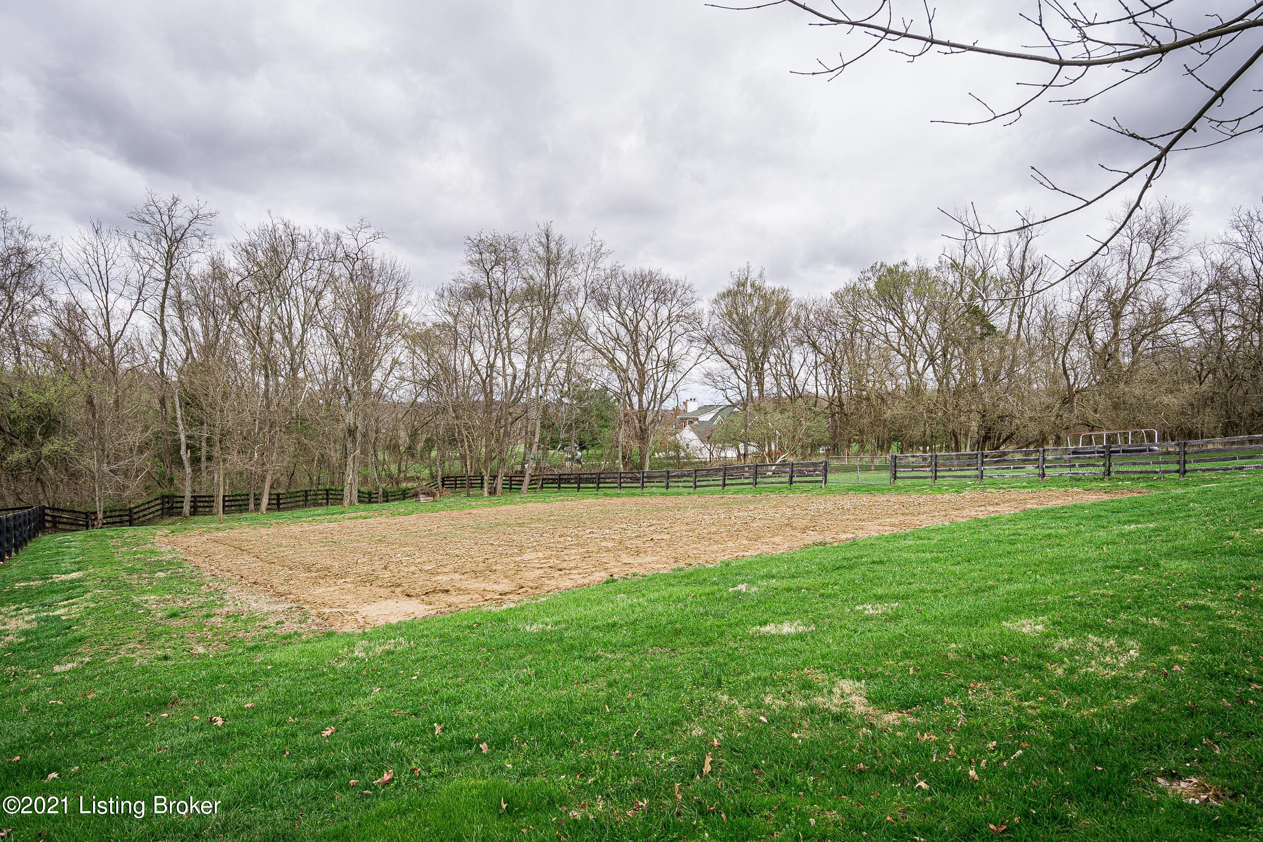 15301 Deer Run Road Louisville, KY 40299 - Photo 8 of 95 Grow amazing things in this fertile garden plot