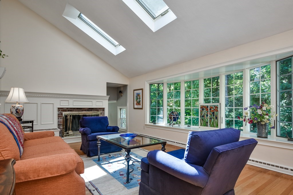 28 Meadowbrook Road Dover, MA 02030 - Photo 5 of 31 Gallery Image 5