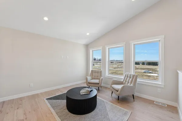 $630,000 | 739 Magoo Road, Hudson, WI 54016