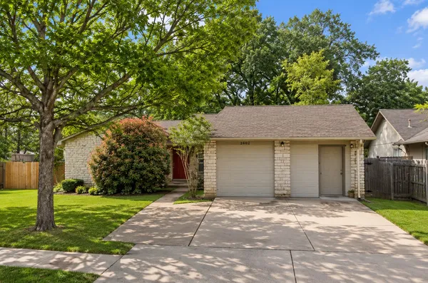 $1,750 | 2116 Gaston Pl Drive, Unit B, Austin, TX 78723