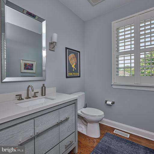 6893 Sladek Road New Hope, PA 18938 - Photo 22 of 53 Powder Room