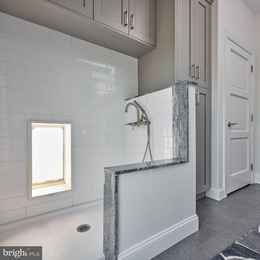 6893 Sladek Road New Hope, PA 18938 - Photo 24 of 53 Laundry Room Dog Wash Station