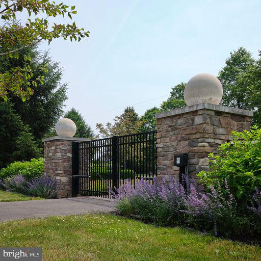 6893 Sladek Road New Hope, PA 18938 - Photo 3 of 53 Front Gate