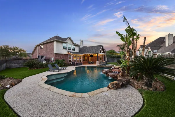$659,000 | 5604 Kingsfield Court, League City, TX 77573