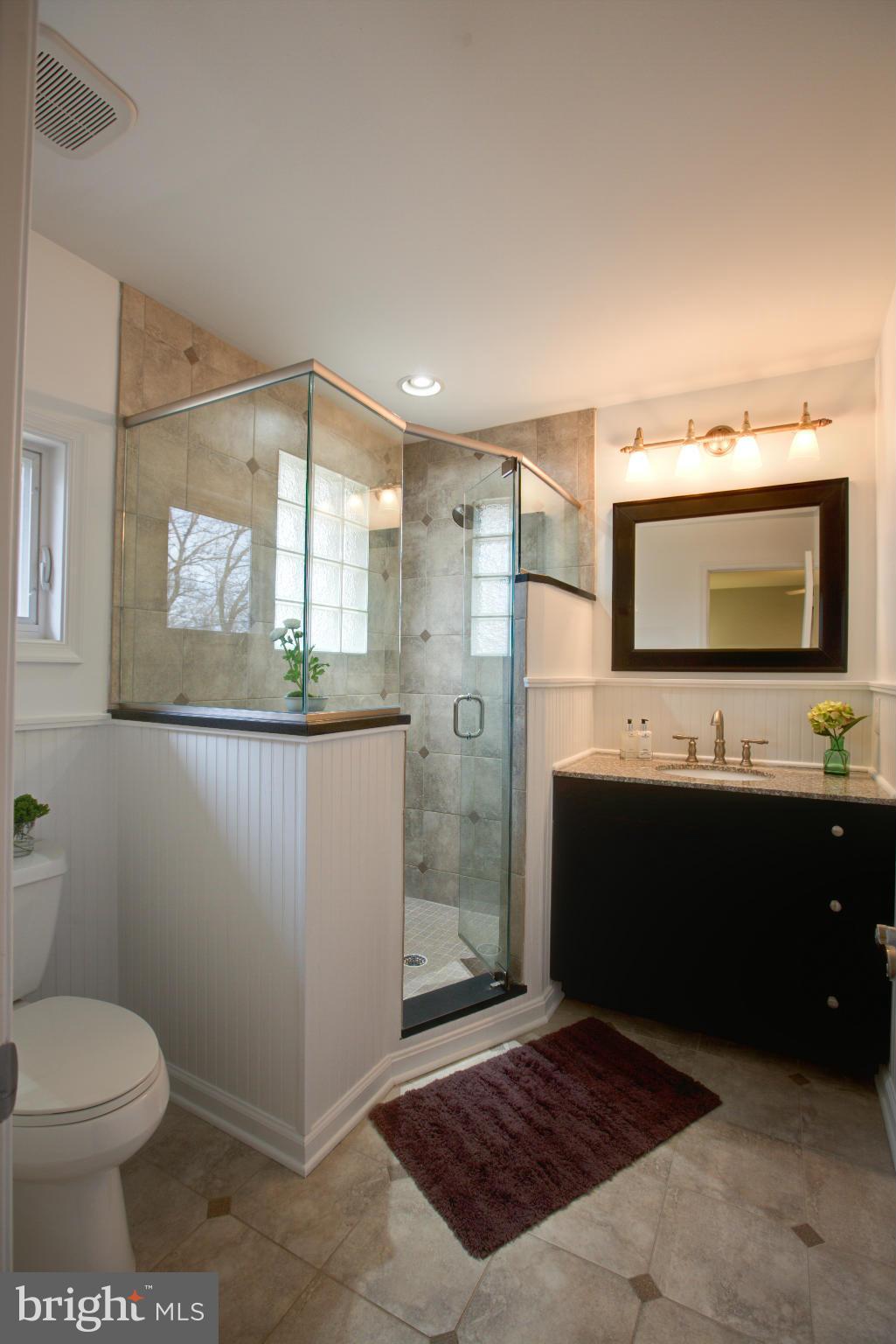 520 Gladhill Road Odenton, MD 21113 - Photo 14 of 30 Bath (Master)