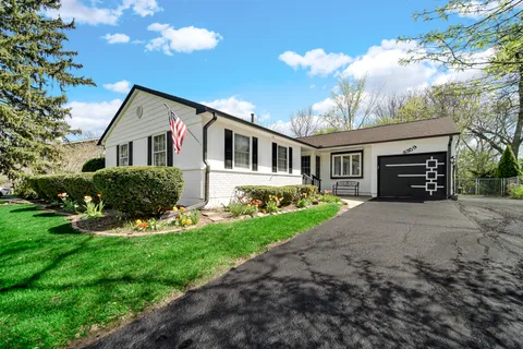 $499,999 | 4359 Lincoln Avenue, Rolling Meadows, IL 60008