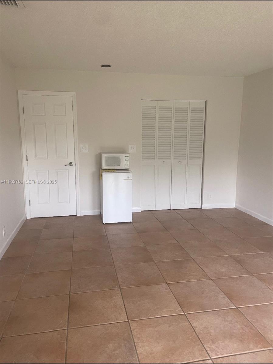 9422 Southwest 127th Avenue Miami, FL 33186 - Photo 9 of 15