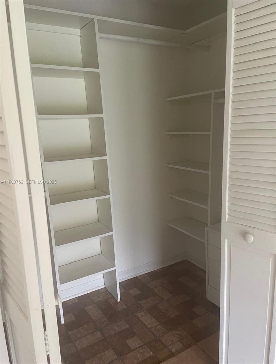 9422 Southwest 127th Avenue Miami, FL 33186 - Photo 10 of 15