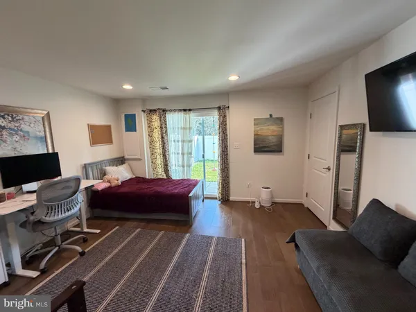 $3,250 | 41717 McMonagle Square, Aldie, VA 20105