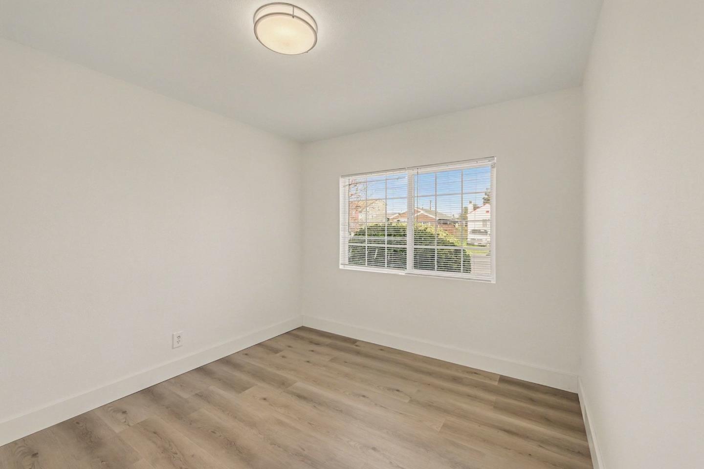 2340 Rheem Avenue Richmond, CA 94804 - Photo 4 of 14