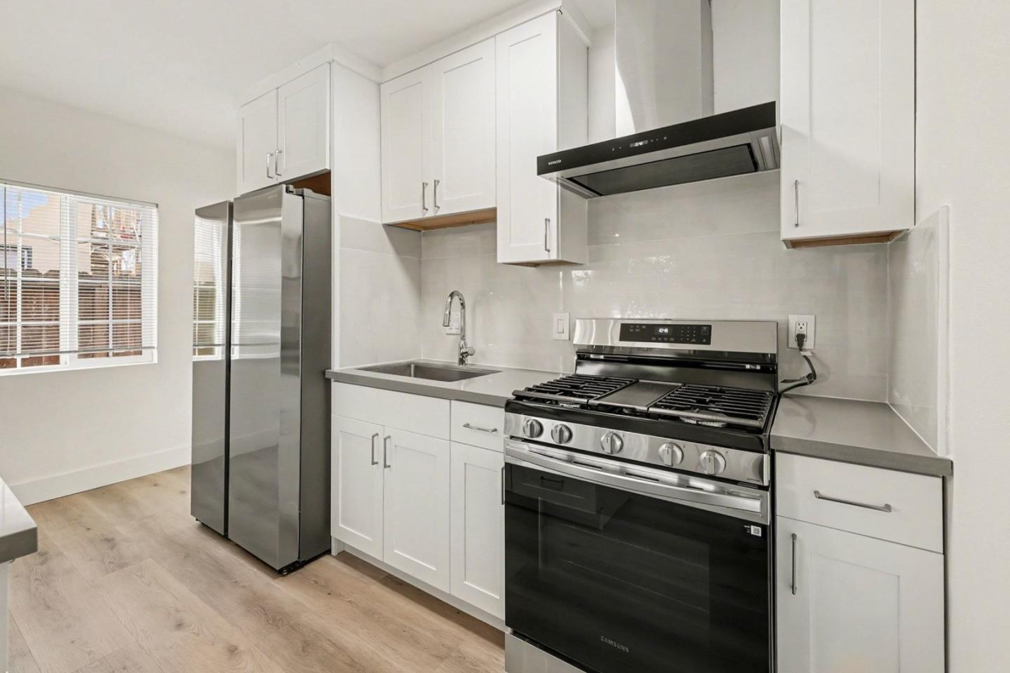 2340 Rheem Avenue Richmond, CA 94804 - Photo 5 of 14