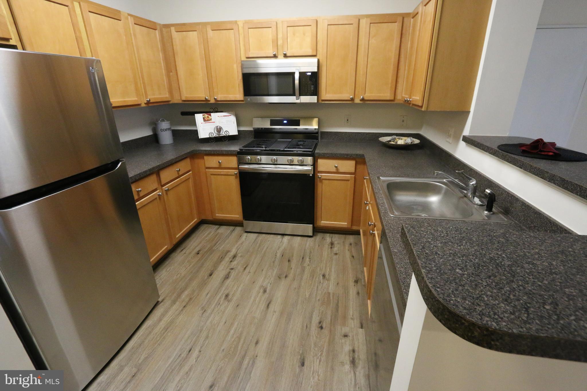 12000 Market Street, Unit 137 Reston, VA 20190 - Photo 4 of 55 Gallery Image 4