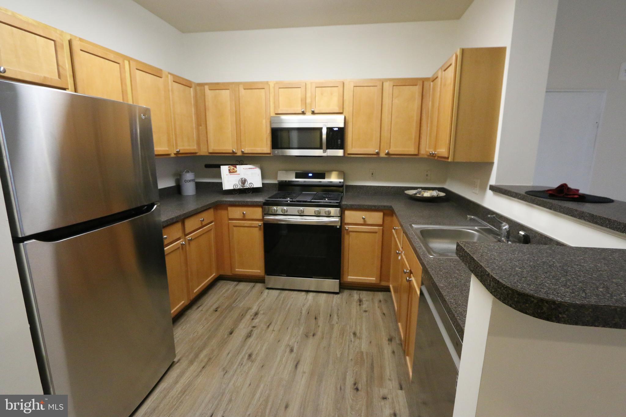 12000 Market Street, Unit 137 Reston, VA 20190 - Photo 6 of 55 Gallery Image 6