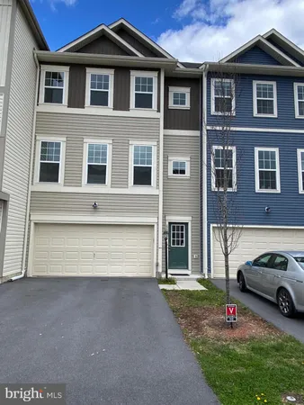$2,575 | 112 Splendor Garden Way, Stephenson, VA 22656