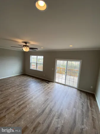 $2,575 | 112 Splendor Garden Way, Stephenson, VA 22656