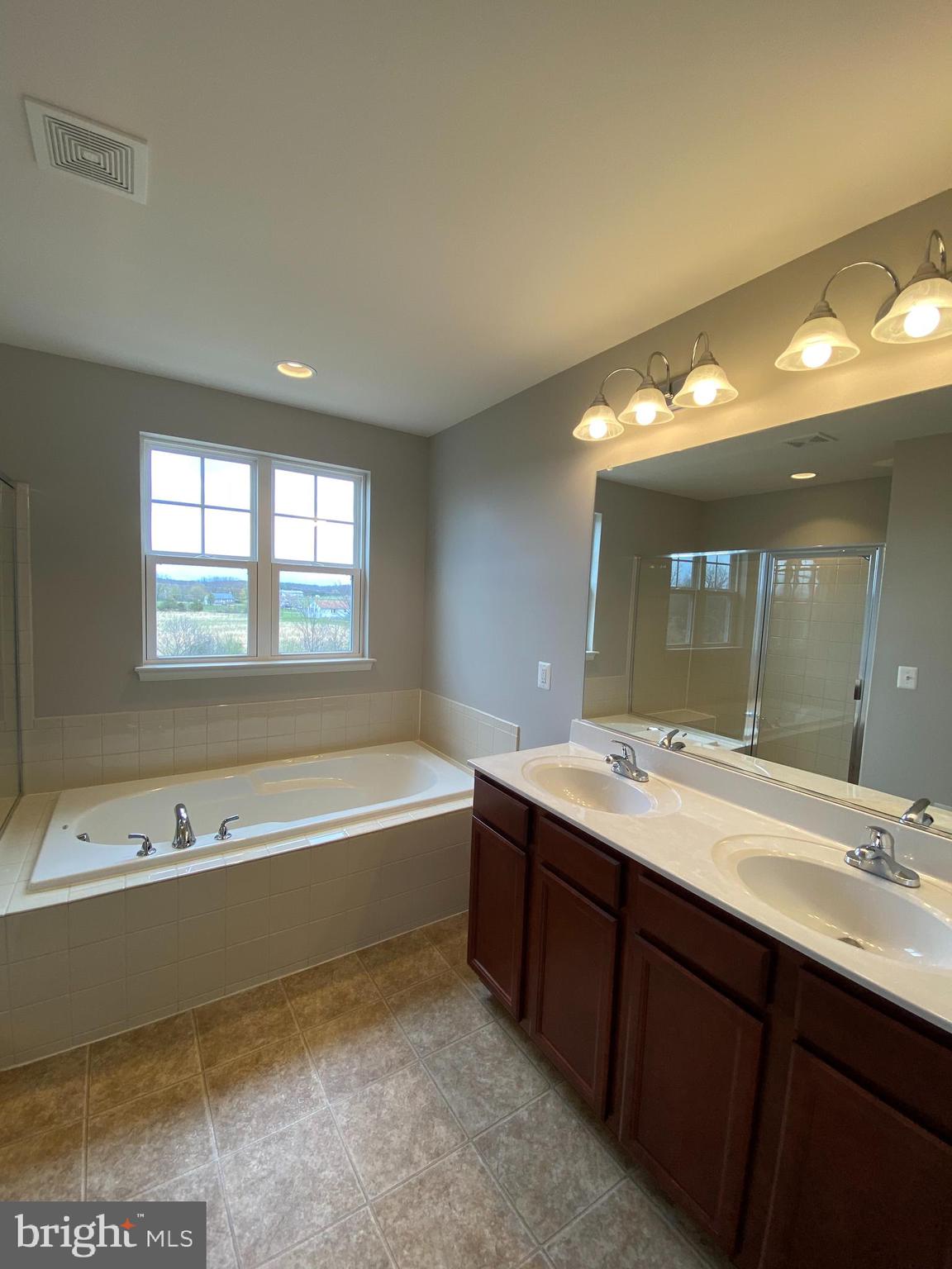 112 Splendor Garden Way Stephenson, VA 22656 - Photo 4 of 59