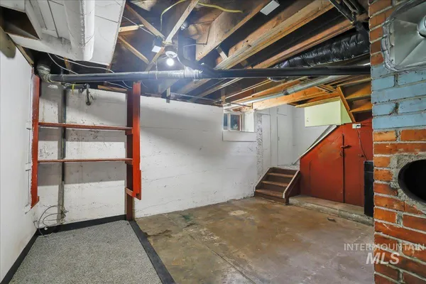 $315,000 | 202 East 2nd Street, Shoshone, ID 83352