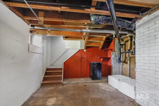 $315,000 | 202 East 2nd Street, Shoshone, ID 83352