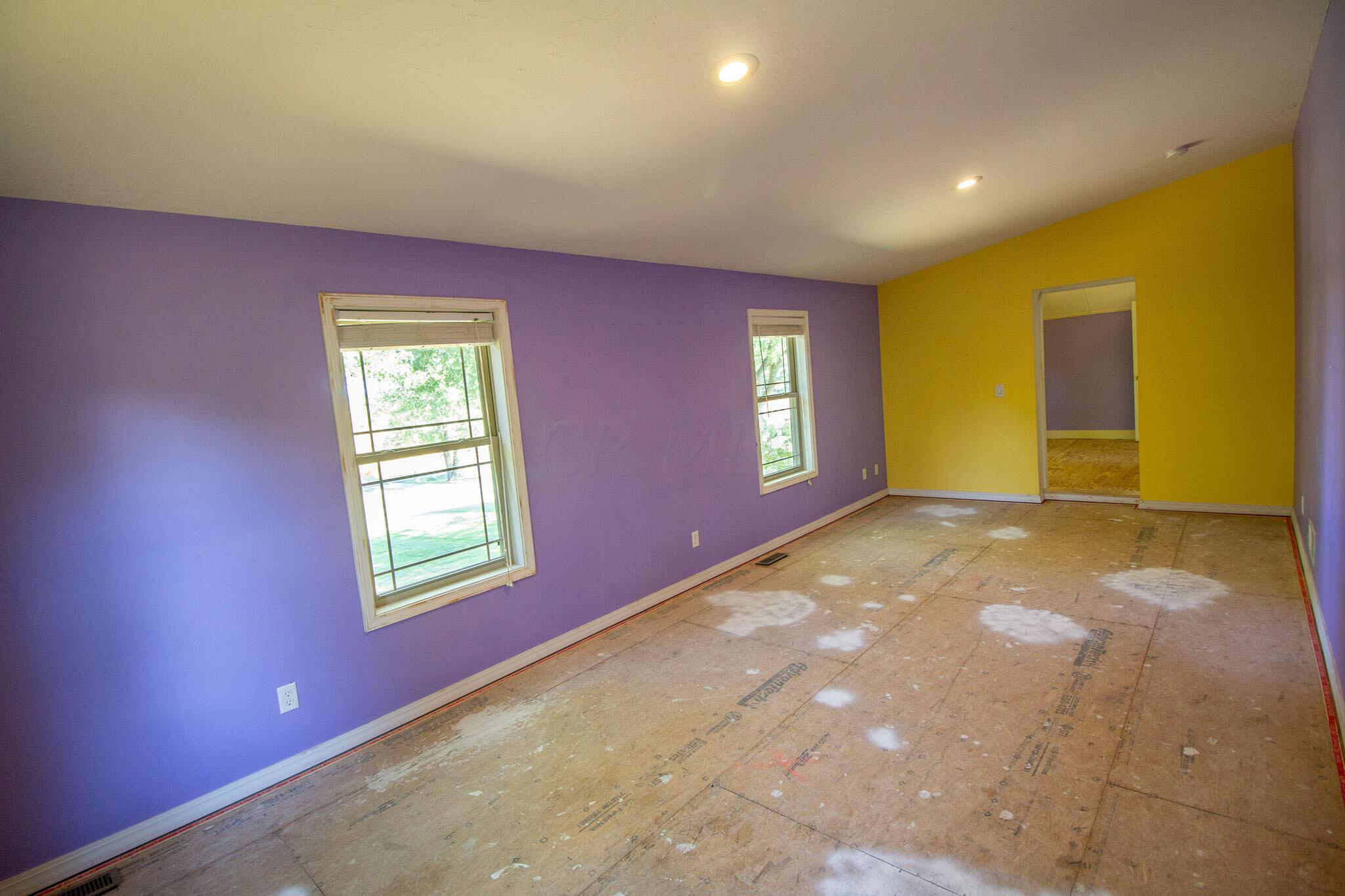 815 Coonpath Road Northwest Lancaster, OH 43130 - Photo 15 of 33 Upstairs Bedroom
