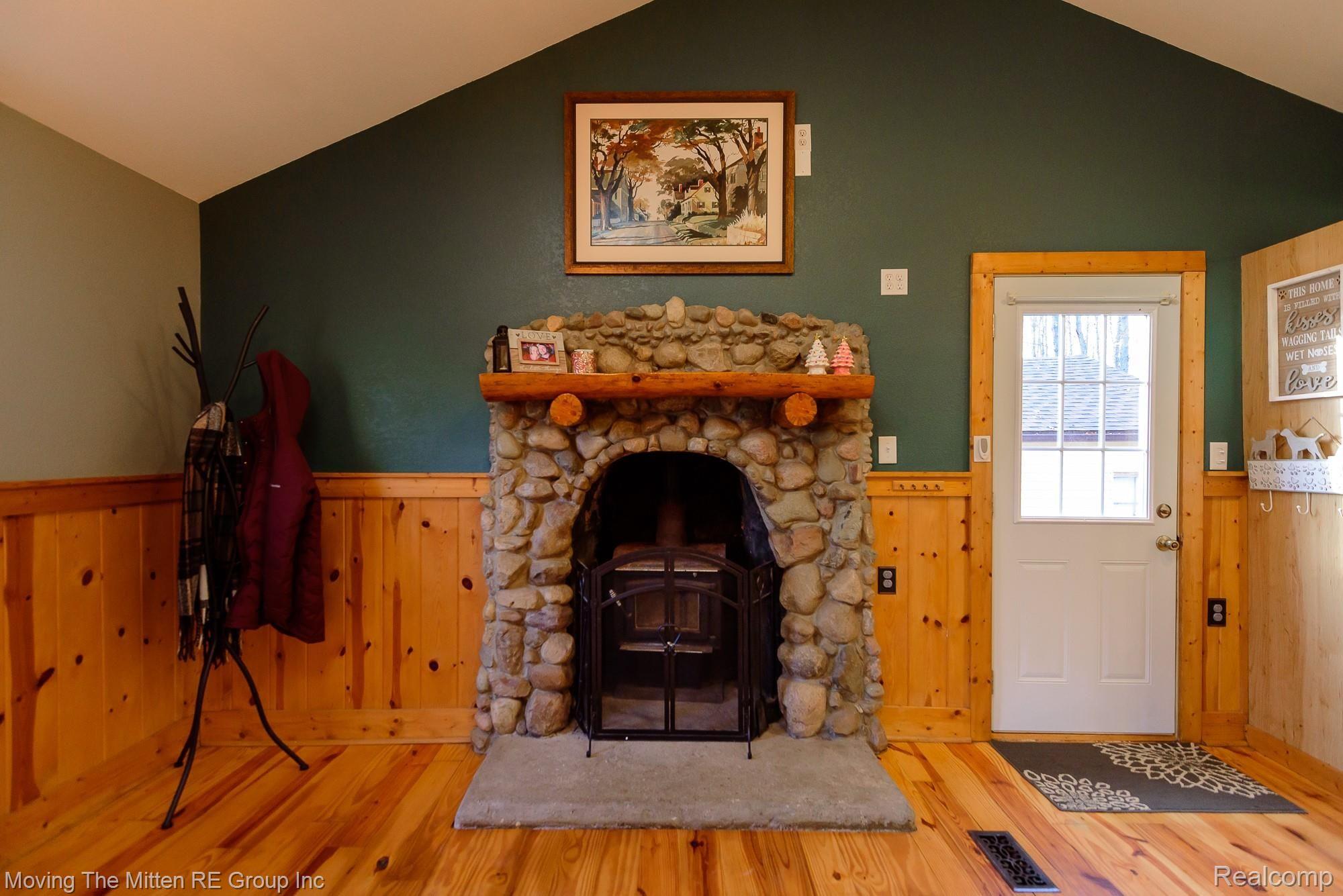 44330 Clay Road Belleville, MI 48111 - Photo 16 of 35 16.jpg