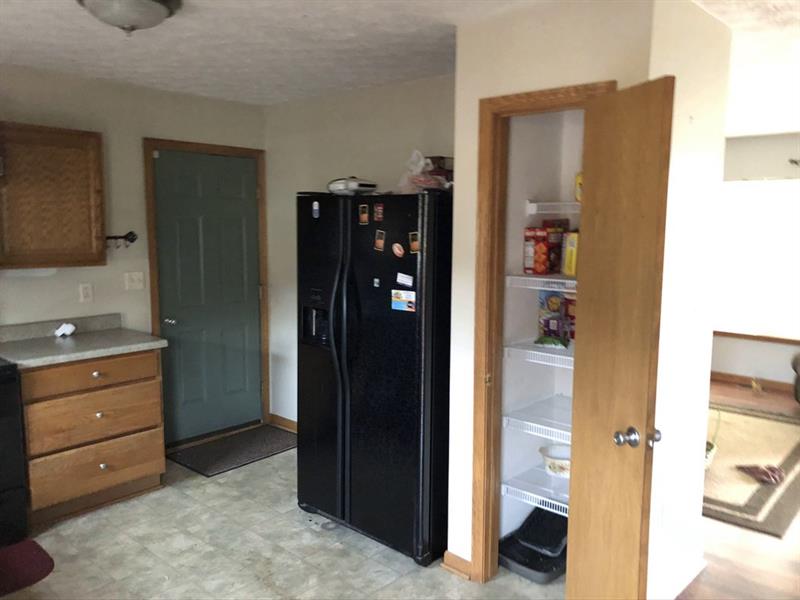 883 Schrader Road Mercer, PA 16137 - Photo 6 of 17