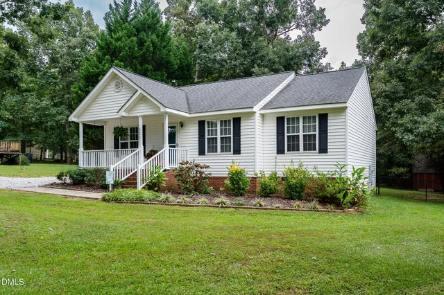 $294,500 | 111 Lippizanner Place, Zebulon, NC 27597