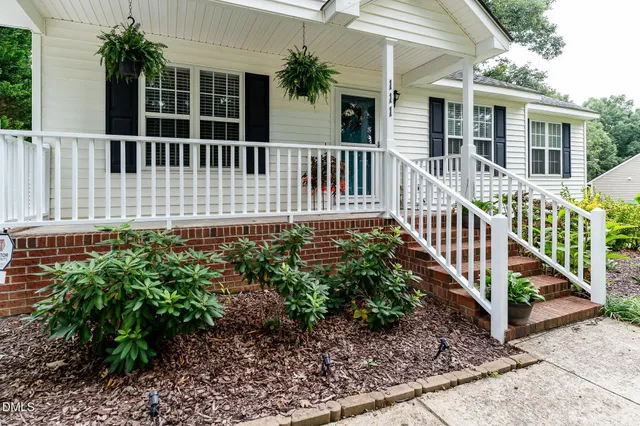 $294,500 | 111 Lippizanner Place, Zebulon, NC 27597