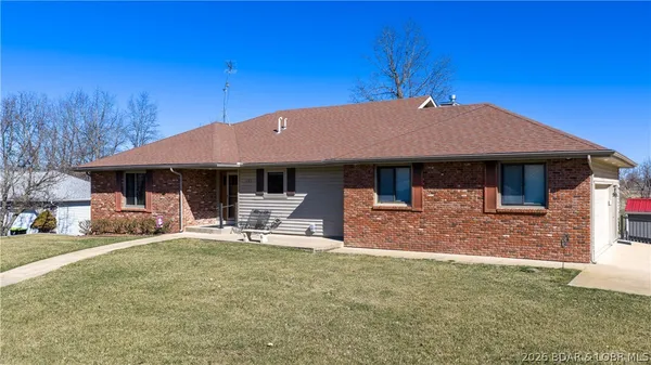 $439,900 | 202 Eagle Avenue, Gravois Mills, MO 65037