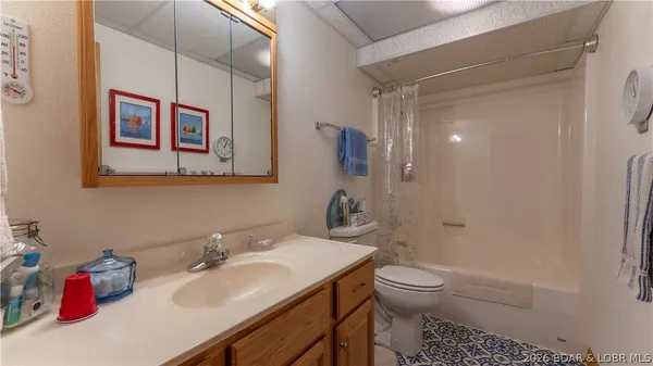 $439,900 | 202 Eagle Avenue, Gravois Mills, MO 65037