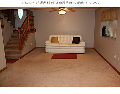 19 Poplar Hls Road Hurricane, WV 25526 - Photo 8 of 16 Den/Family/Great Room.