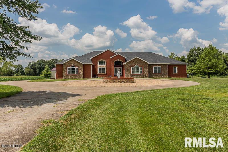 1569 Pershing Road West Frankfort, IL 62896 - Photo 1 of 53 Gallery Image 1