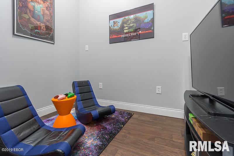 1569 Pershing Road West Frankfort, IL 62896 - Photo 33 of 53 Gallery Image 33