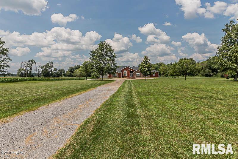 1569 Pershing Road West Frankfort, IL 62896 - Photo 44 of 53 Gallery Image 44
