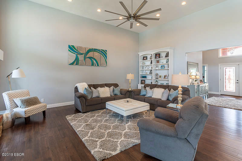 1569 Pershing Road West Frankfort, IL 62896 - Photo 5 of 53 Gallery Image 5