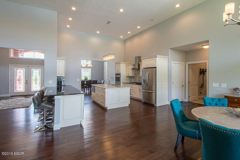 1569 Pershing Road West Frankfort, IL 62896 - Photo 6 of 53 Gallery Image 6