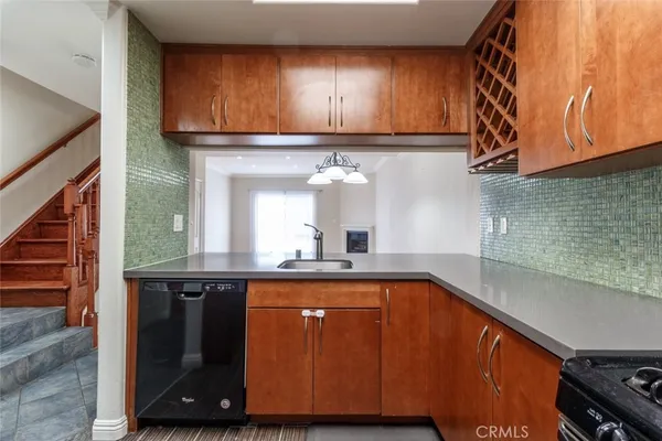 $3,650 | 14631 Dickens Street, Unit 7, Sherman Oaks, CA 91403