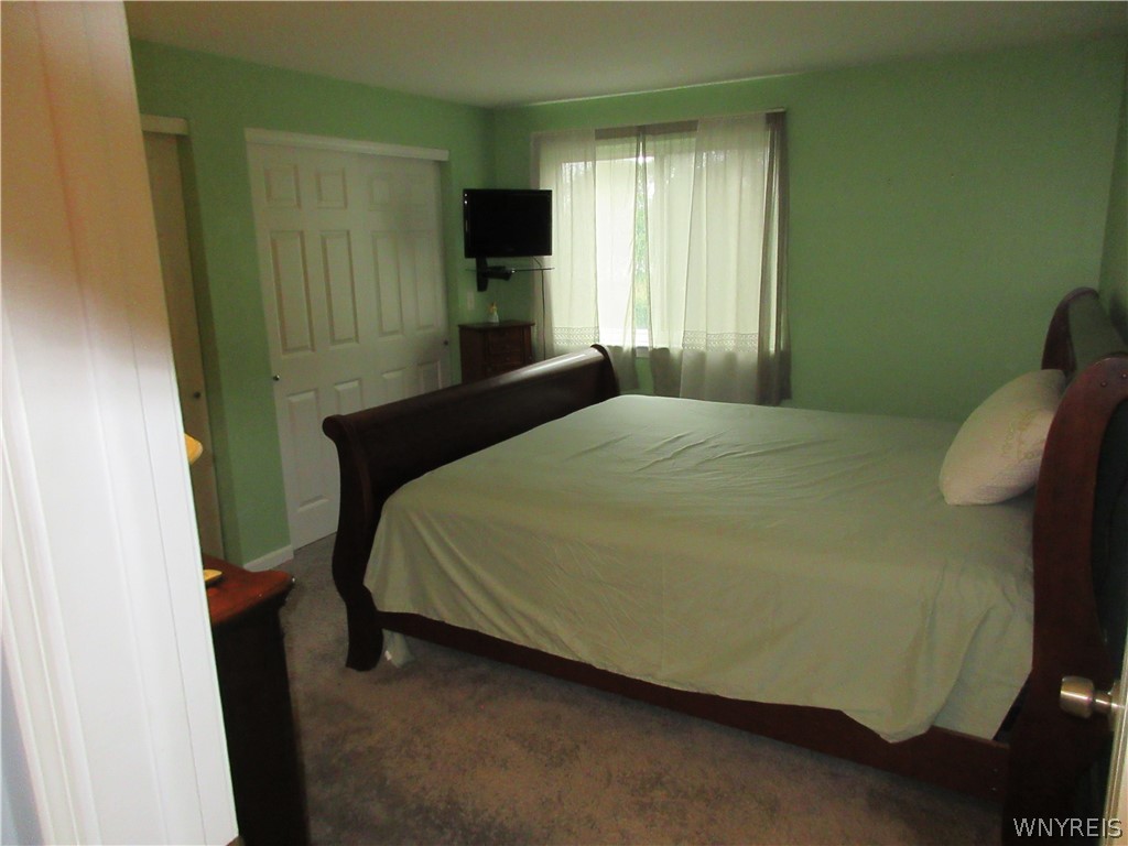 345 South Cayuga Road, Unit A Amherst, NY 14221 - Photo 13 of 24 Enough room for a King Size bed