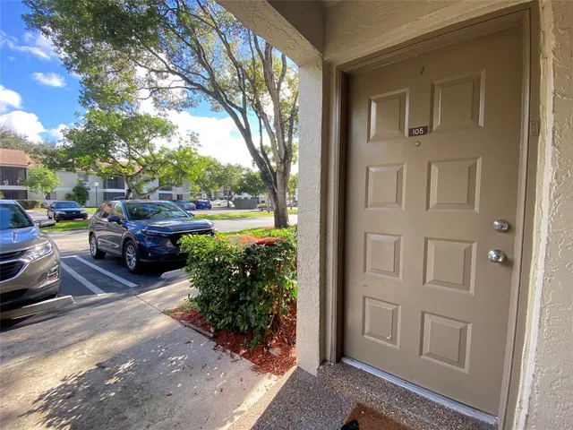 $1,850 | 101 Gardens Drive, Unit 105, Pompano Beach, FL 33069
