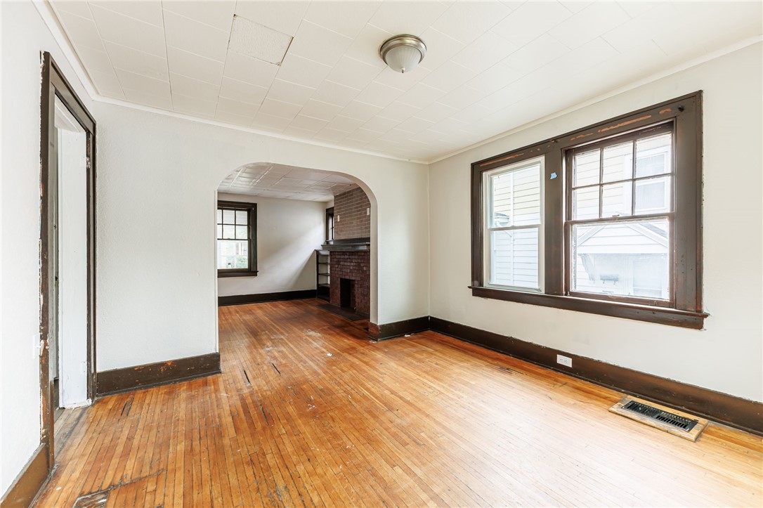140 Curlew Street Rochester, NY 14613 - Photo 10 of 29