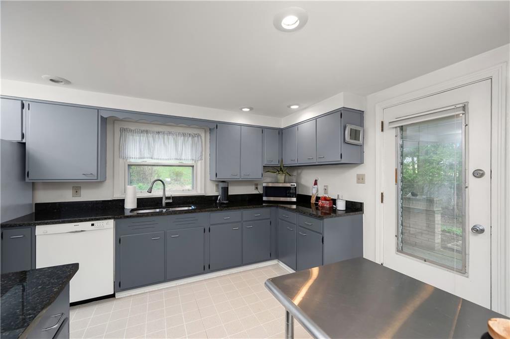 155 Shanor Heights Butler, PA 16001 - Photo 16 of 33