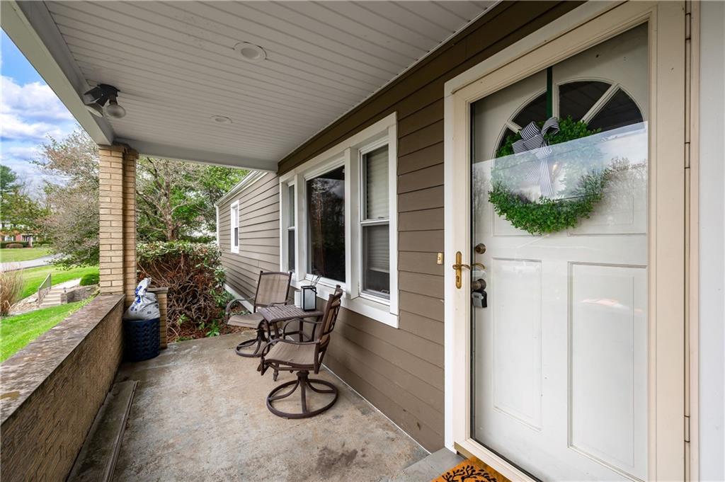 155 Shanor Heights Butler, PA 16001 - Photo 4 of 33