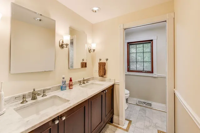 $949,000 | 1821 East Boulder Drive, Mount Prospect, IL 60056