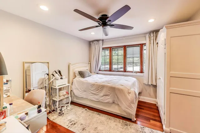 $949,000 | 1821 East Boulder Drive, Mount Prospect, IL 60056